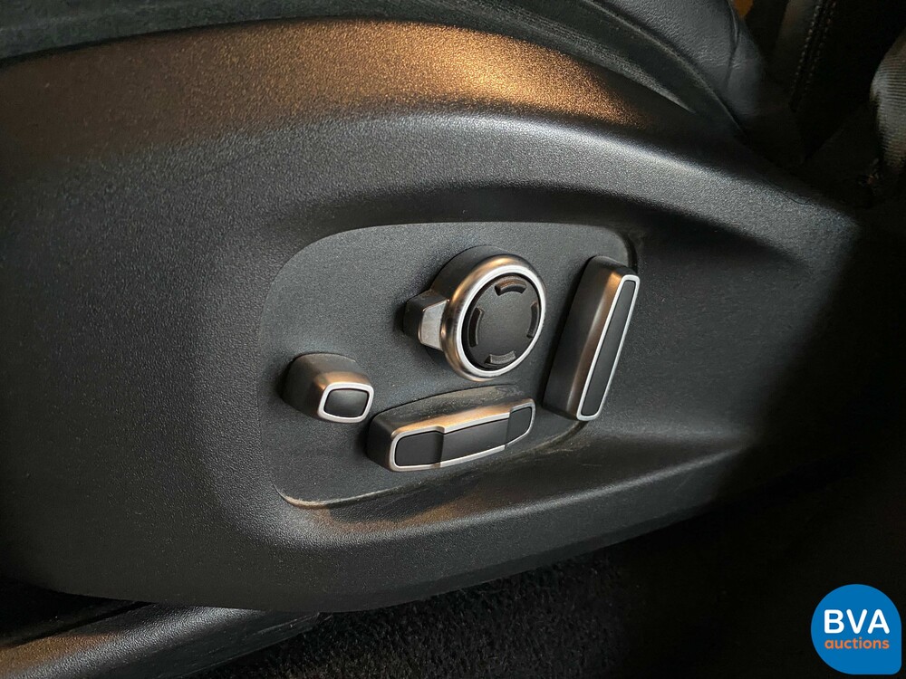 Land Rover Range Rover Sport SVR 575hp Facelift 5.0 V8 SVR MY 2019.