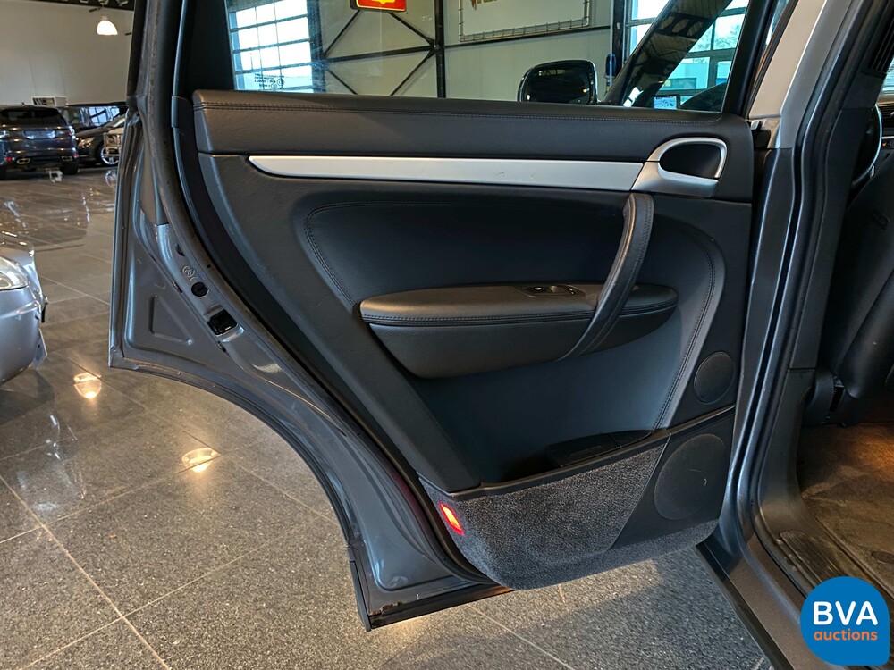 Porsche Cayenne Turbo 4.8 V8 500hp 2007.