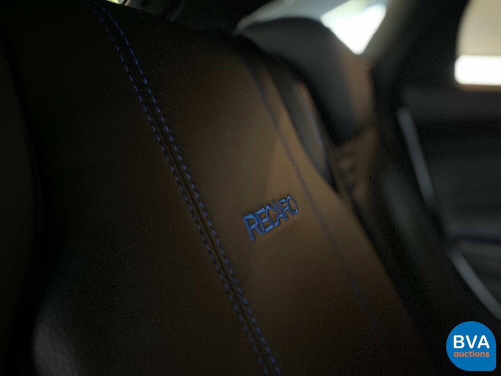 2017 Ford Focus RS 350hp.