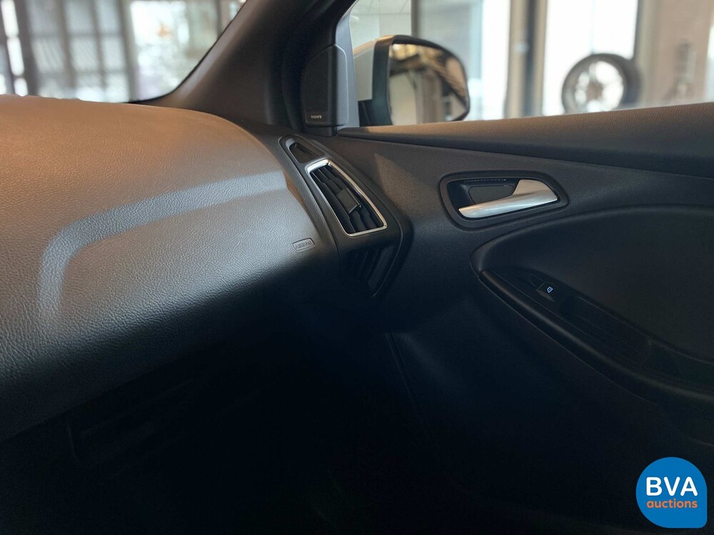 2017 Ford Focus RS 350hp.