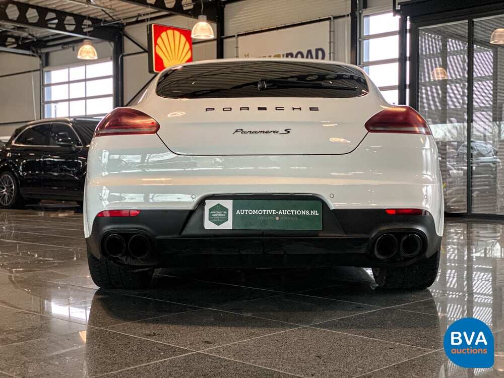 Porsche Panamera S E-Hybrid 416pk SportChrono 2014 -Org NL-, 5-TDZ-03.