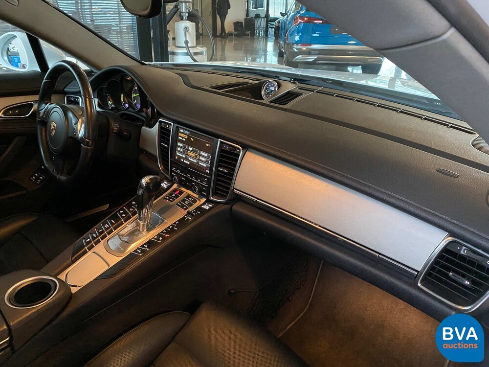 Porsche Panamera S E-Hybrid 416pk SportChrono 2014 -Org NL-, 5-TDZ-03.
