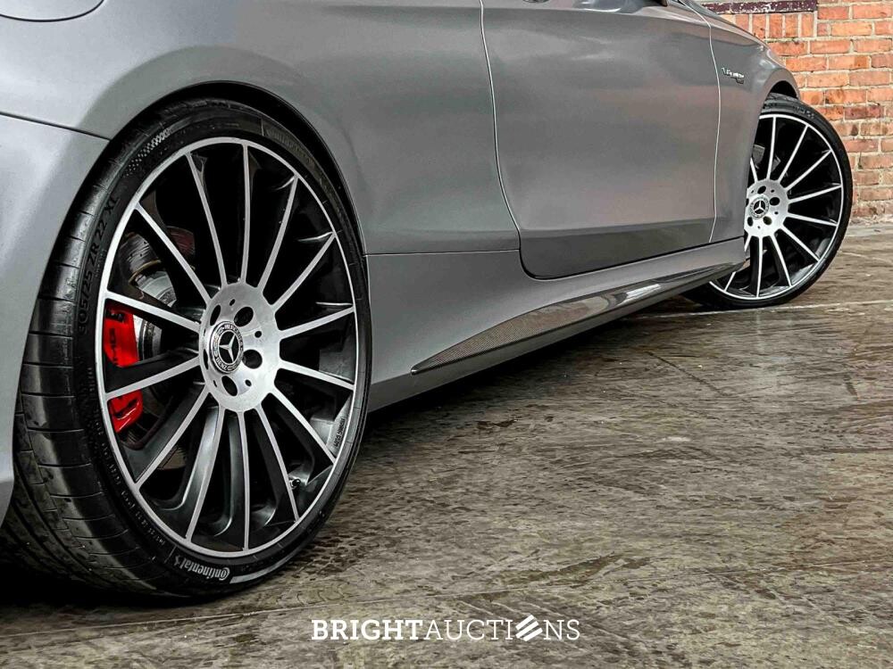 Mercedes-AMG S63 AMG 5.5 V8 4Matic 585pk 2015 S-Klasse Coupe Mercedes-Benz, N-942-DN