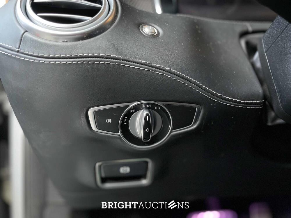 Mercedes-AMG S63 AMG 5.5 V8 4Matic 585pk 2015 S-Klasse Coupe Mercedes-Benz, N-942-DN