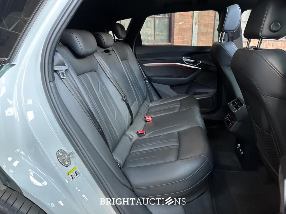 Audi e-tron 55 Quattro Advanced Pro Line Plus 95 kWh 360pk 2018, J-153-SR