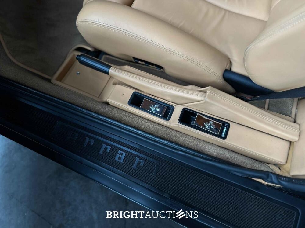 Ferrari Testarossa Monospecchio 4.9 F110 390hp Flat-12 1985, NL Nummernschilder