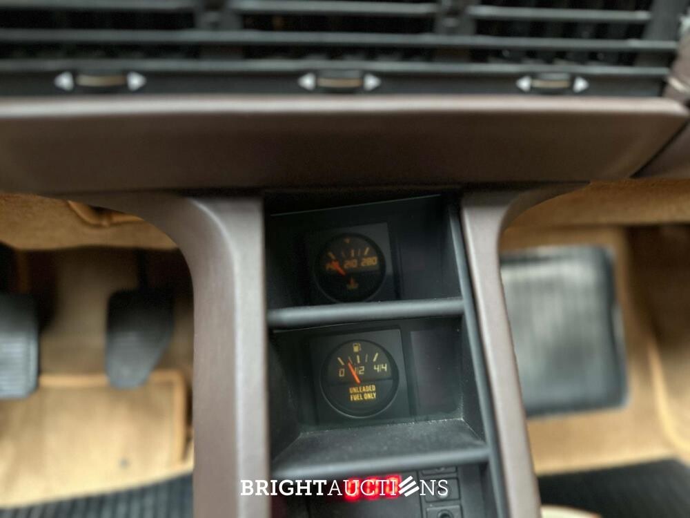 Ferrari Testarossa Monospecchio 4.9 F110 390hp Flat-12 1985, NL Nummernschilder