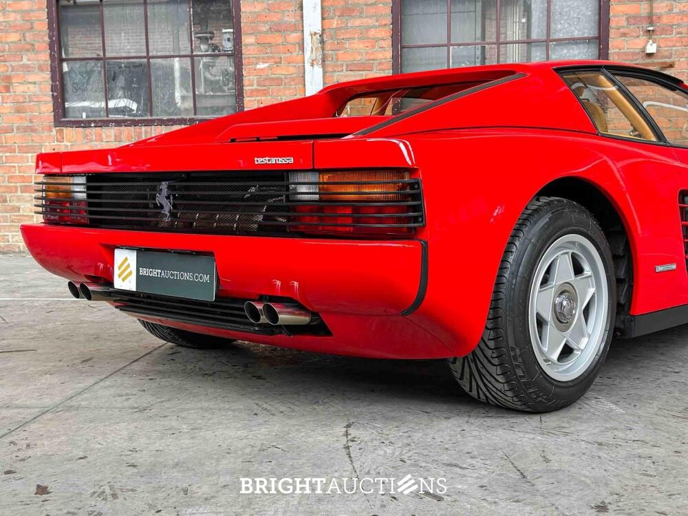 Ferrari Testarossa Monospecchio 4.9 F110 390hp Flat-12 1985, NL Nummernschilder