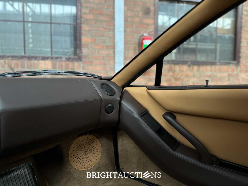 Ferrari Testarossa Monospecchio 4.9 F110 390hp Flat-12 1985, NL Nummernschilder