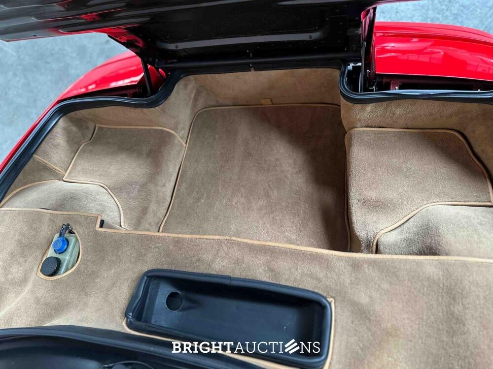 Ferrari Testarossa Monospecchio 4.9 F110 390hp Flat-12 1985, NL Nummernschilder