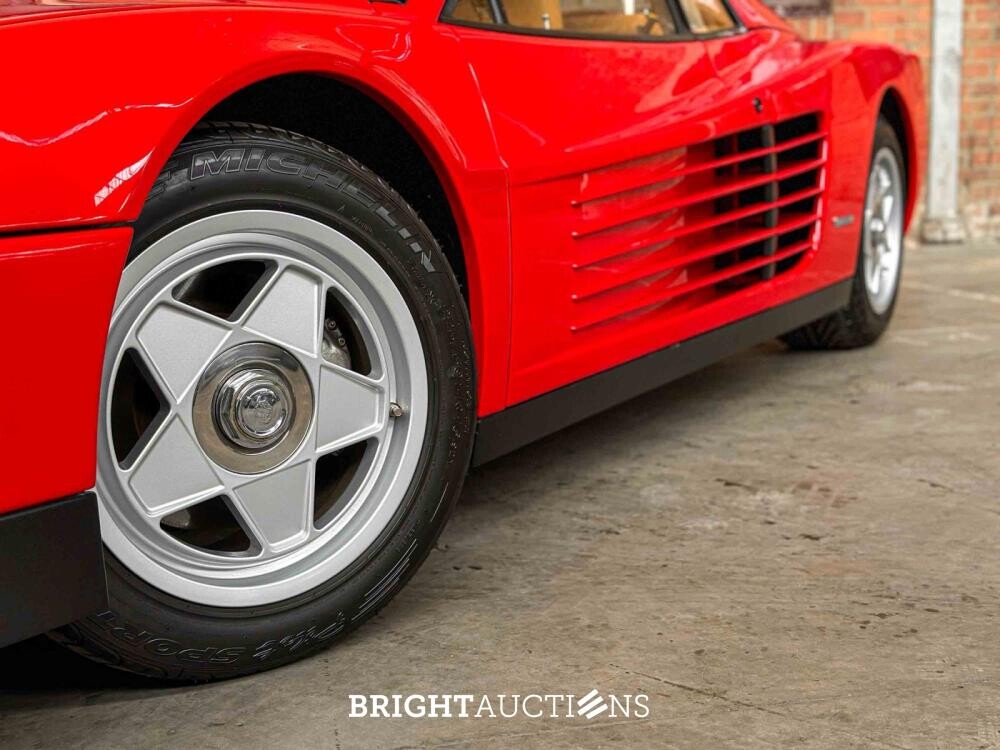 Ferrari Testarossa Monospecchio 4.9 F110 390hp Flat-12 1985, NL Nummernschilder