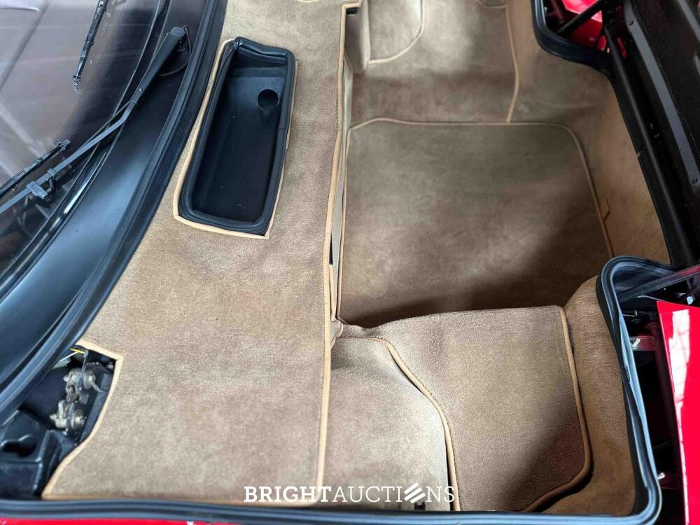 Ferrari Testarossa Monospecchio 4.9 F110 390hp Flat-12 1985, NL Nummernschilder