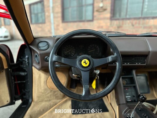 Ferrari Testarossa Monospecchio 4.9 F110 390pk Flat-12 1985, NL-Kenteken