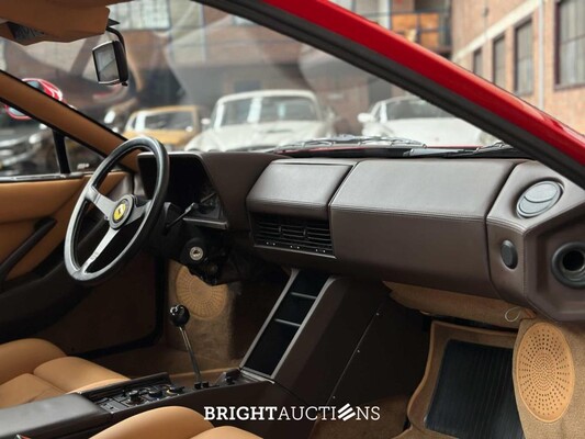 Ferrari Testarossa Monospecchio 4.9 F110 390pk Flat-12 1985, NL-Kenteken