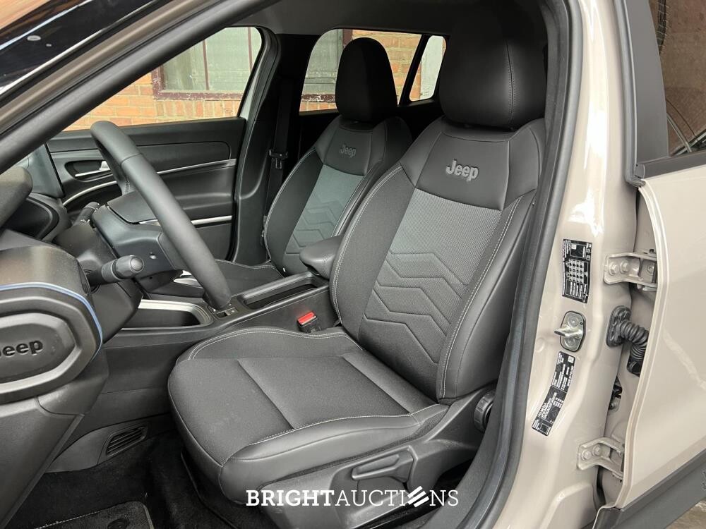 Jeep Avenger Altitude 54 kWh 156pk 2024 (Origineel-NL), X-541-ST