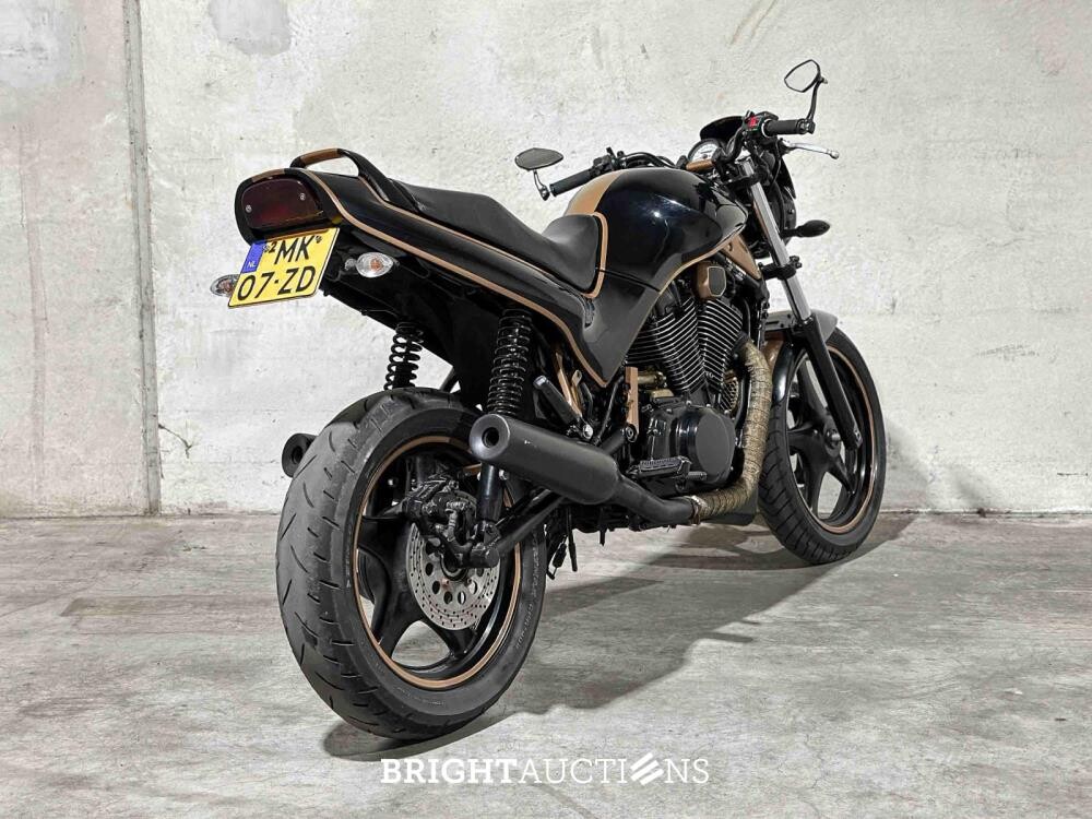 Suzuki VX800 Caferacer 805cc 1991 (Origineel-NL), MK-07-ZD