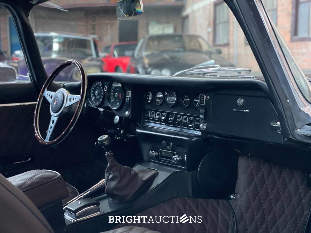 Jaguar E-Type 4.2 I6 Series 2+2 265pk 1969, AL-48-63