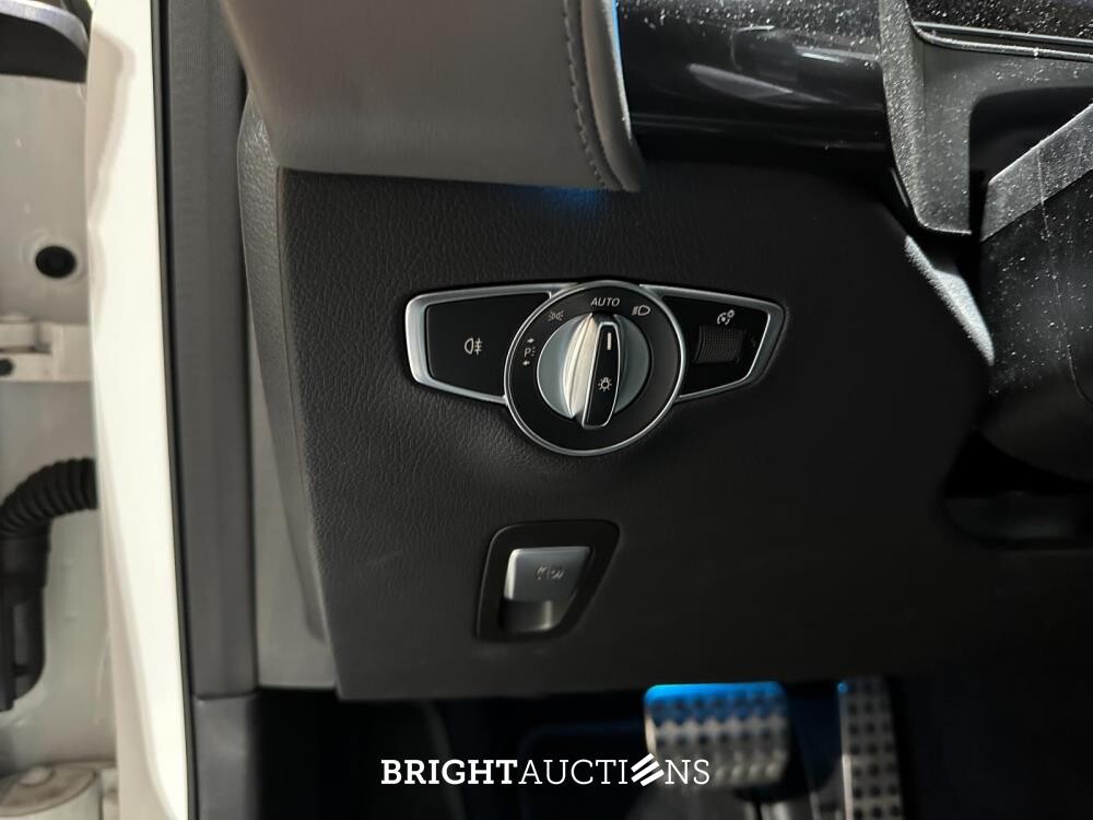 Mercedes-Benz EQC400 4Matic Business Solution Luxury 80 kWh 408pk 2021, P-079-LT