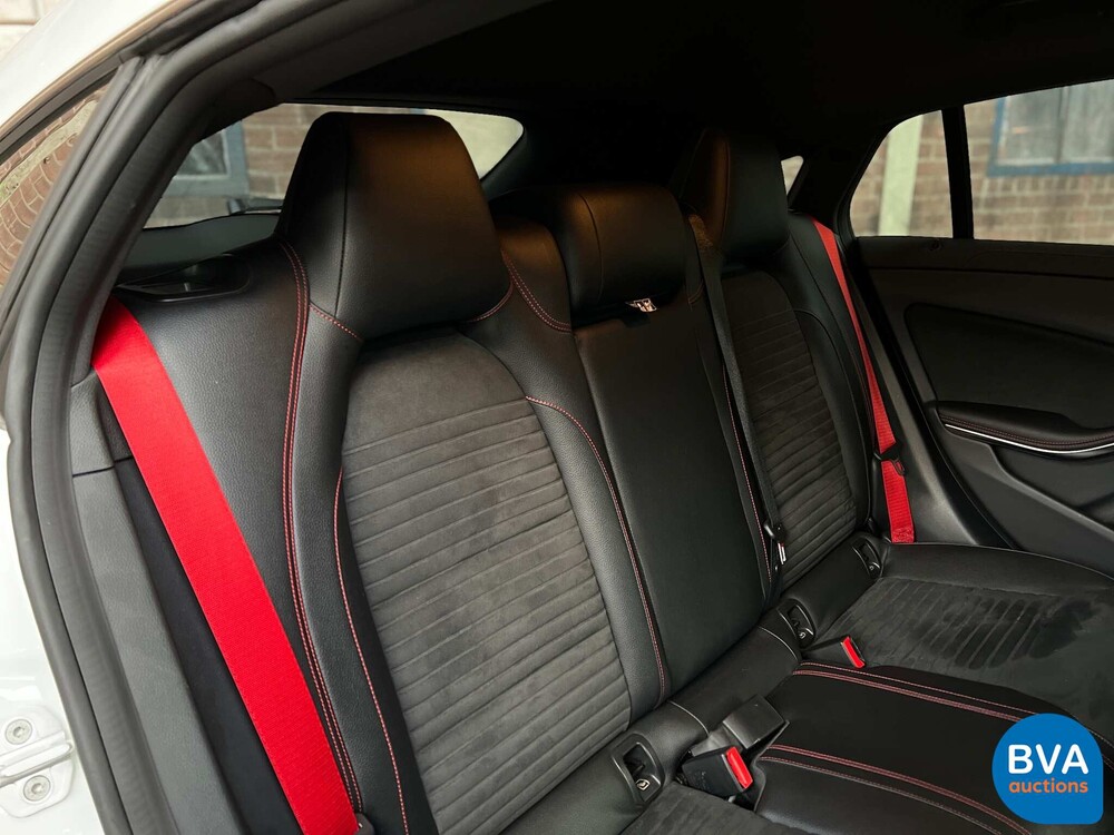 Mercedes-Benz CLA 45 AMG Shooting Brake 4matic CLA45 381pk FACELIFT, J-885-RZ