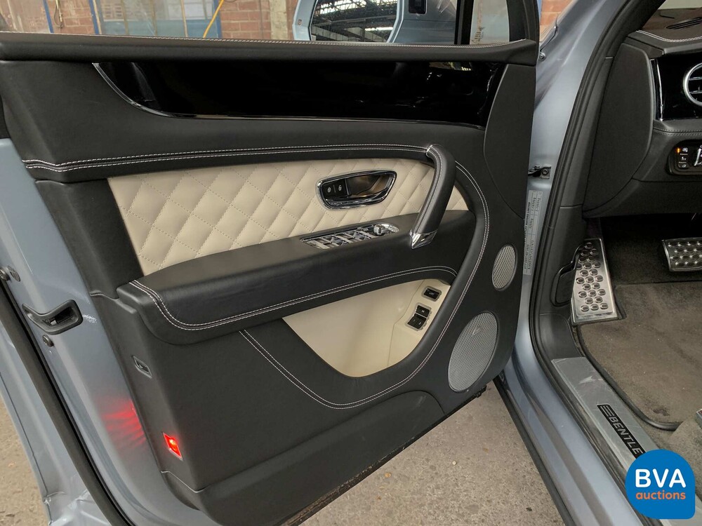 Bentley Bentayga V8 435pk 7-PERSOONS 2017, SZ-766-S