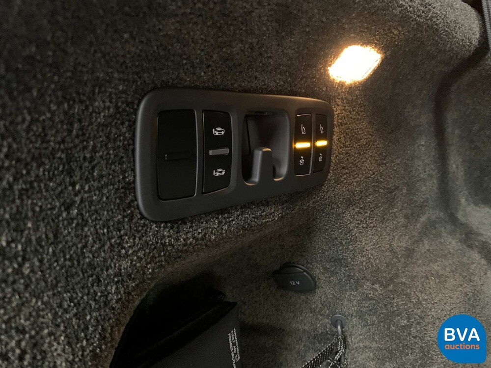 Bentley Bentayga V8 435pk 7-PERSOONS 2017, SZ-766-S