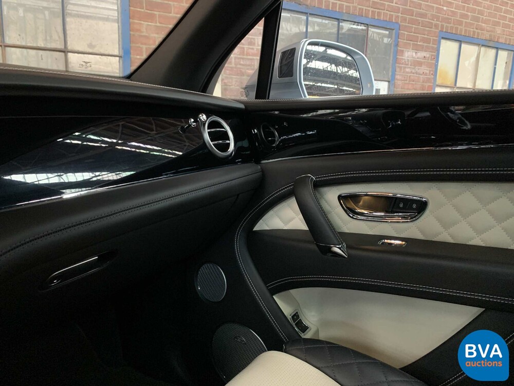 Bentley Bentayga V8 435pk 7-PERSOONS 2017, SZ-766-S