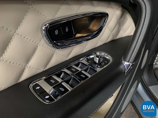 Bentley Bentayga V8 435pk 7-PERSON 2017, SZ-766-S.