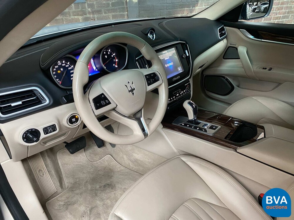 Maserati Ghibli Gran Sport SQ4 411pk 2016, N-667-GD