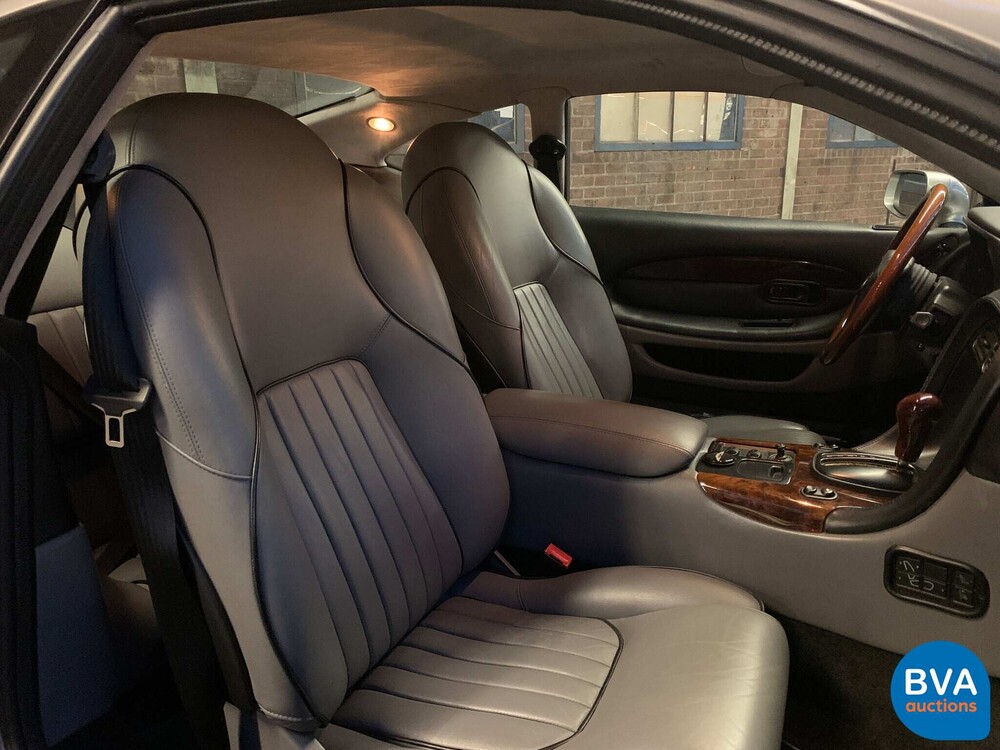 'Aston Martin DB7 3.2 Coupe 325pk 1996, 81-JT-RP