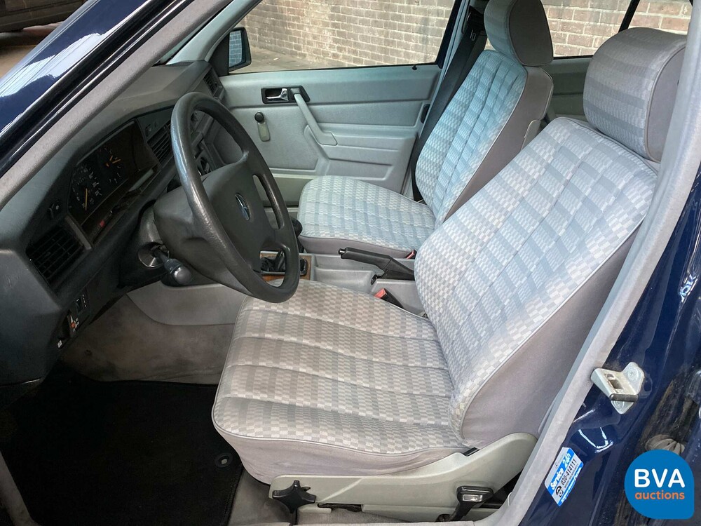 Mercedes-Benz 190-serie 1.8 E 109pk 1992 -Org. NL-, FJ-DB-21