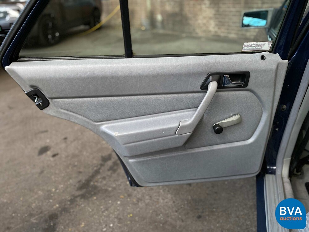 Mercedes-Benz 190-serie 1.8 E 109pk 1992 -Org. NL-, FJ-DB-21