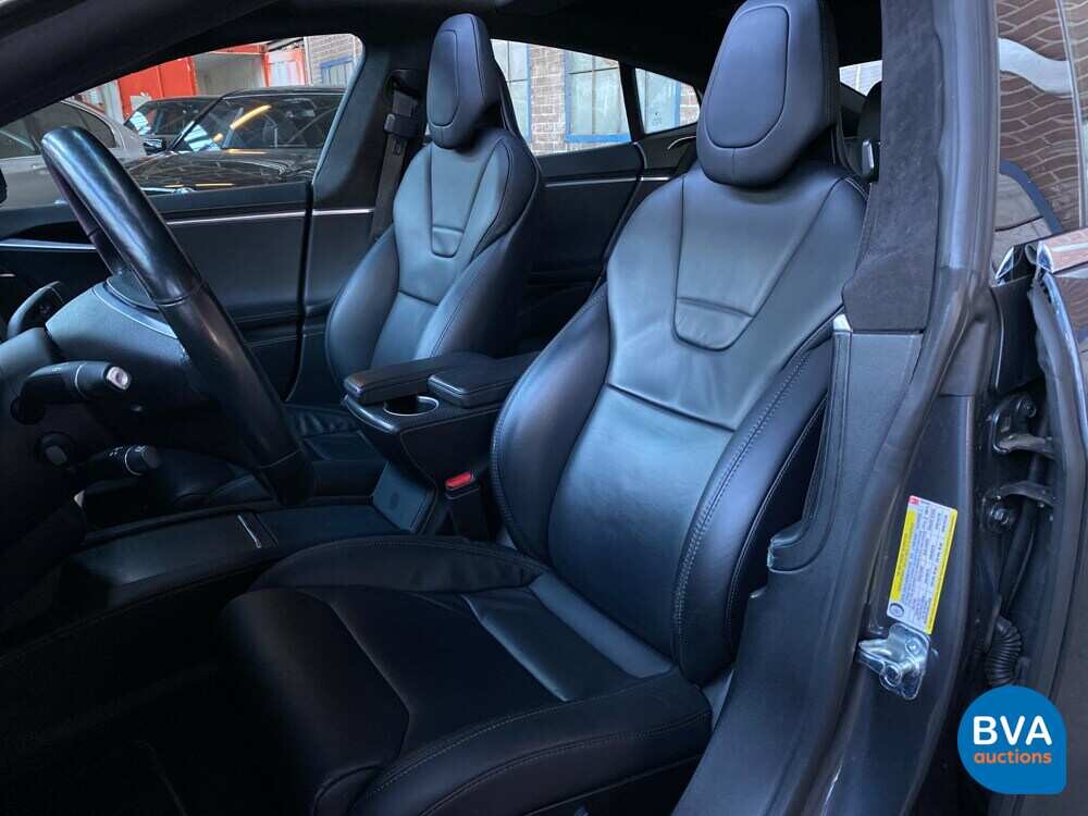 Tesla Model S 75 333pk 2017 -Org. NL-, PP-332-T 