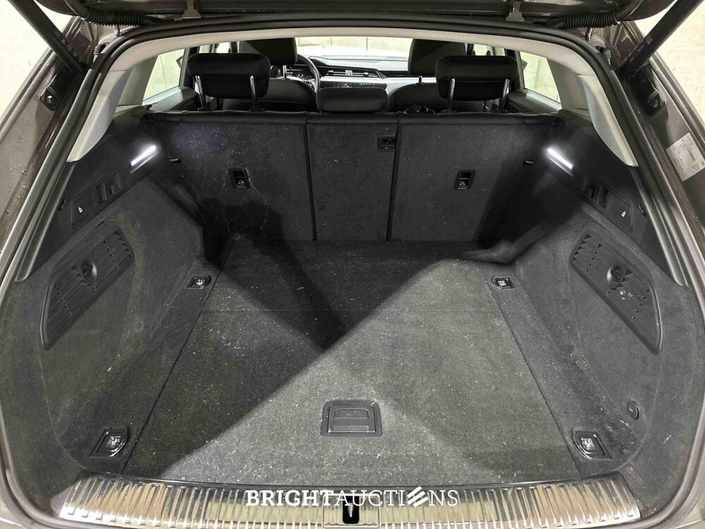 Audi Q8 e-tron 50 Quattro 95 kWh 340pk 2023 (Origineel-NL), S-106-PZ 