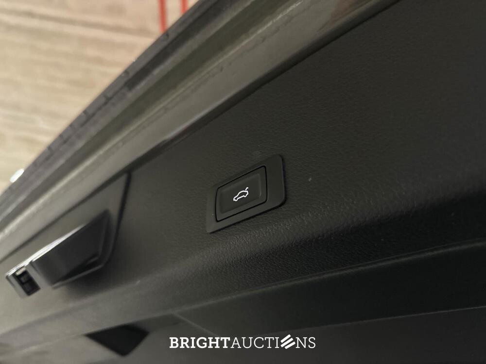 Audi Q8 e-tron 50 Quattro 95 kWh 340pk 2023 (Origineel-NL), S-106-PZ 