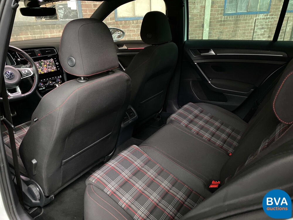 Volkswagen Golf GTI 2.0 TSI Performance 245pk 2020 FACELIFT, K-876-HF