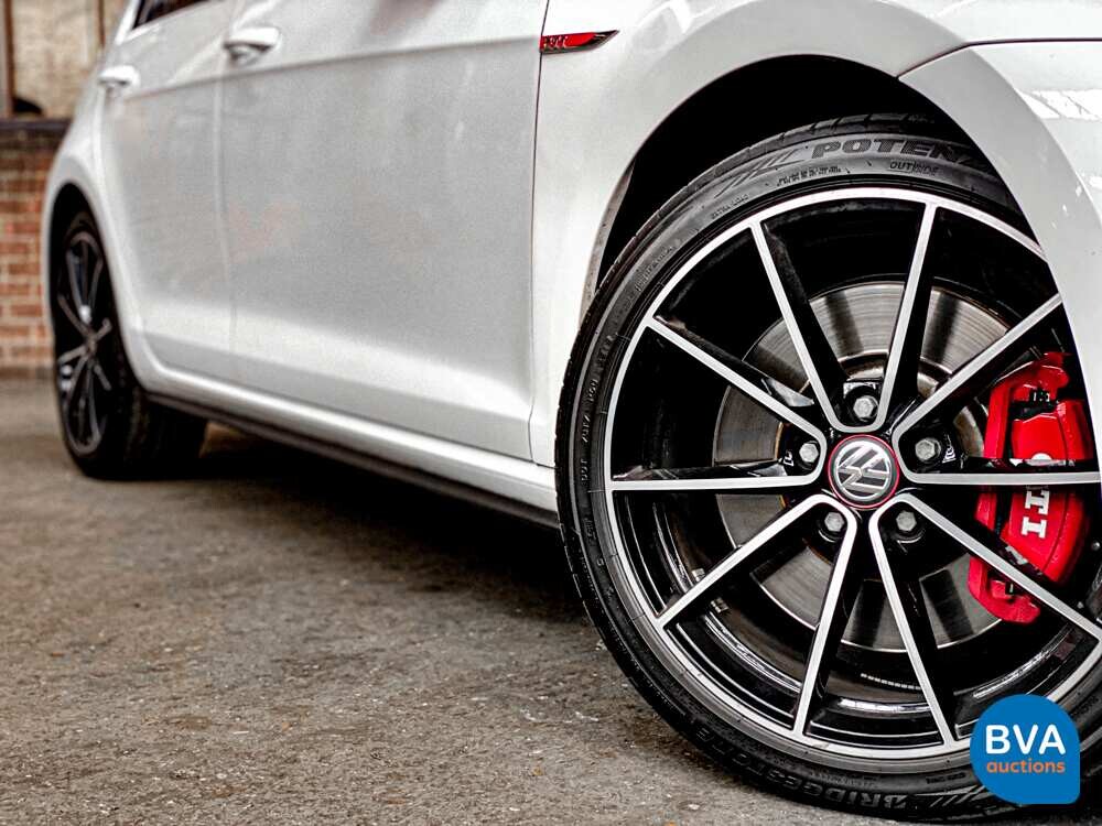 Volkswagen Golf GTI 2.0 TSI Performance 245pk 2020 FACELIFT, K-876-HF