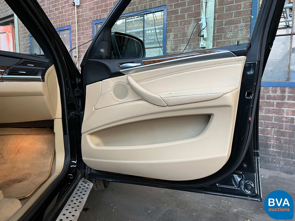 BMW X5 xDrive 48i 7Persoons 355pk 2007, 05-KTN-3