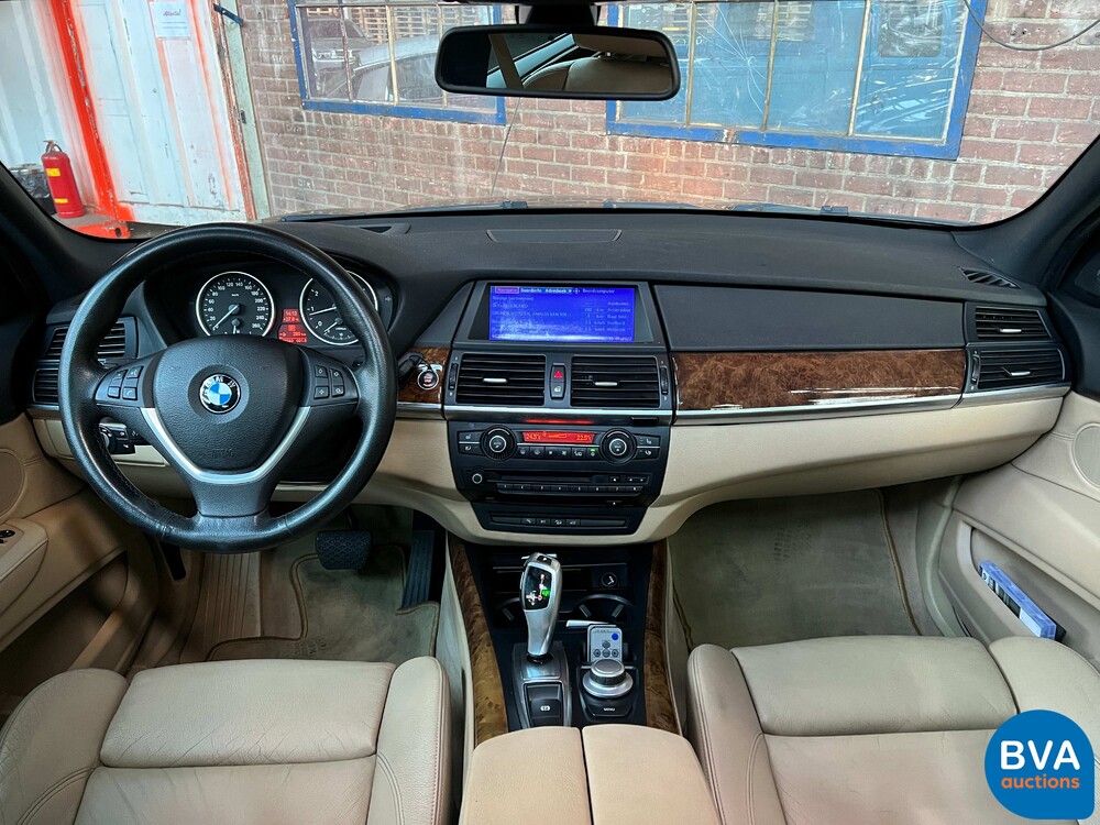 BMW X5 xDrive 48i 7Persoons 355pk 2007, 05-KTN-3