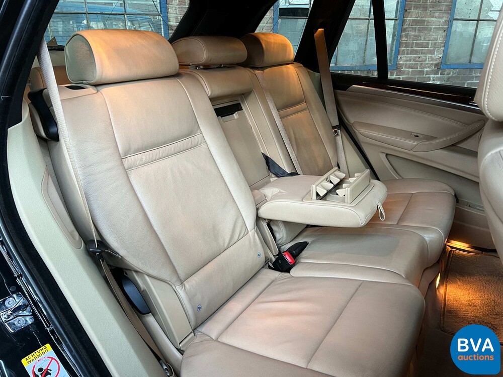 BMW X5 xDrive 48i 7Persoons 355pk 2007, 05-KTN-3