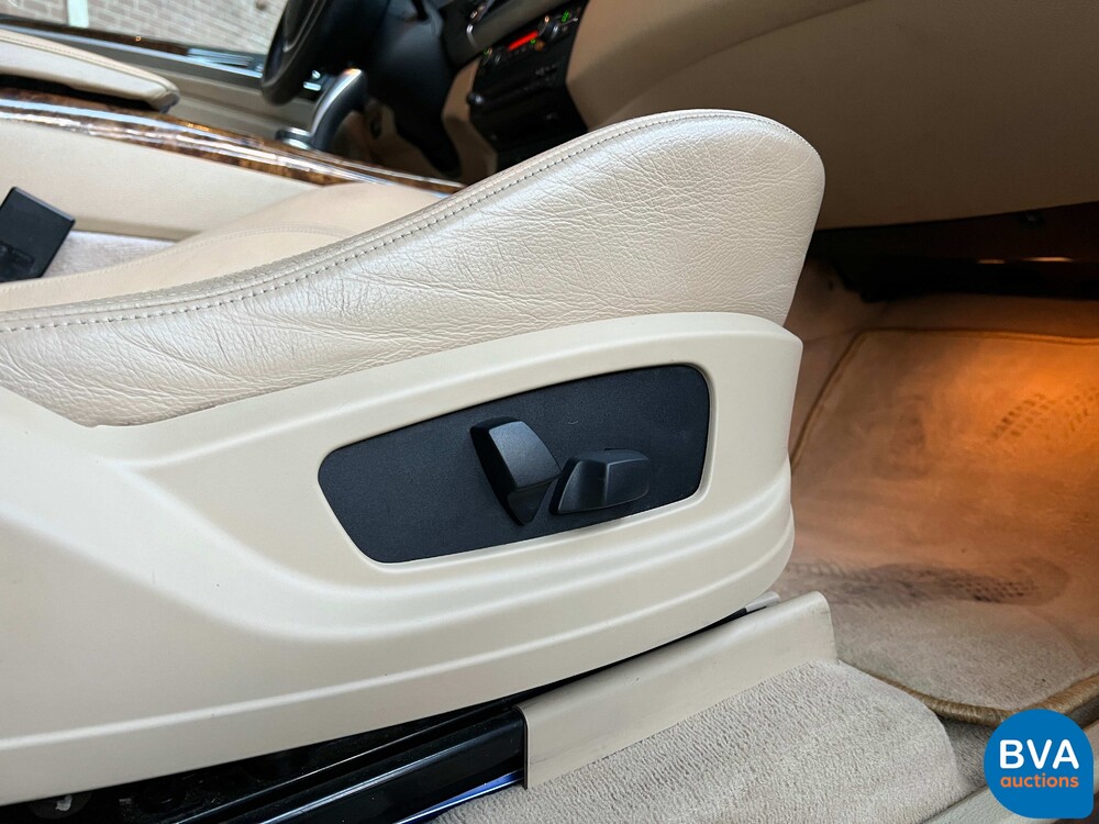 BMW X5 xDrive 48i 7Persoons 355pk 2007, 05-KTN-3