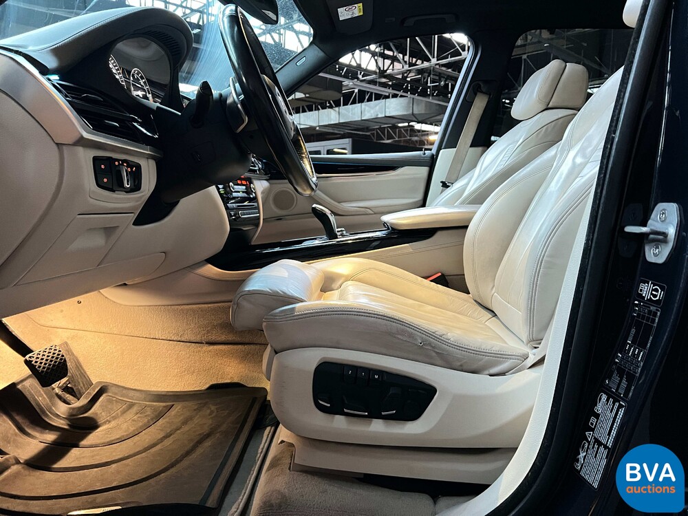 BMW X5 40d xDrive High Executive 313pk 2014, KZ-214-S