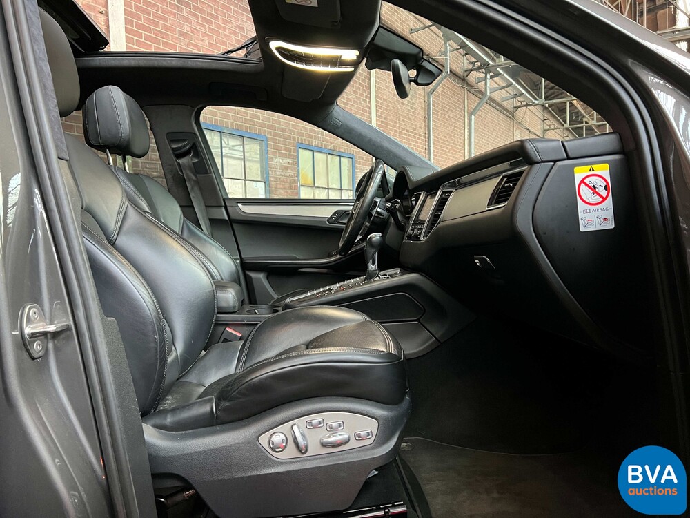 Porsche Macan Turbo 3.6 400pk 2015 -Org NL-, 4-ZSP-38