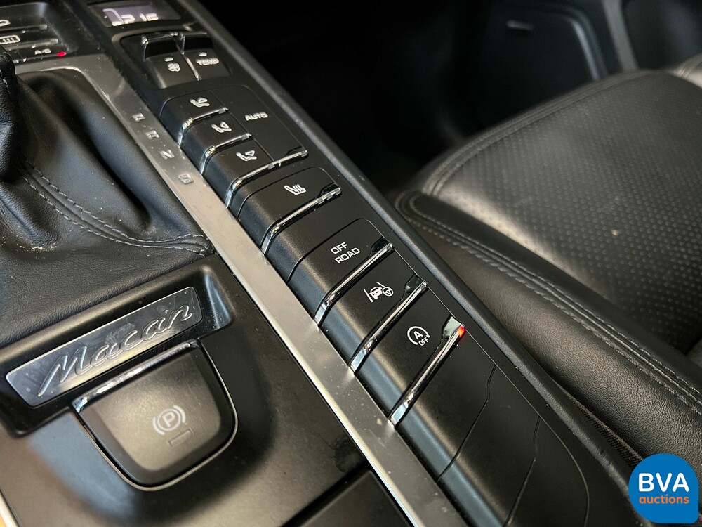 Porsche Macan Turbo 3.6 400pk 2015 -Org NL-, 4-ZSP-38