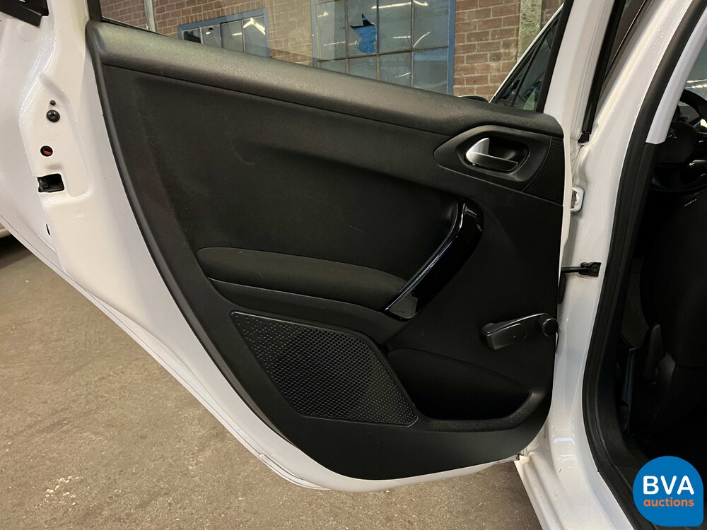 Peugeot 208 1.2 PureTech Active 82pk 2016, KJ-210-S