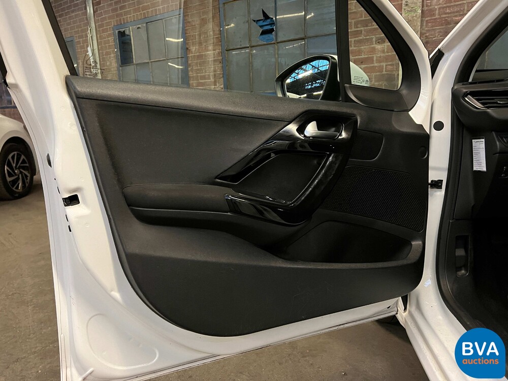 Peugeot 208 1.2 PureTech Active 82pk 2016, KJ-210-S