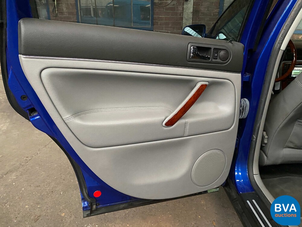 Volkswagen Passat Variant W8 4Motion 275pk 2002 -Youngtimer-