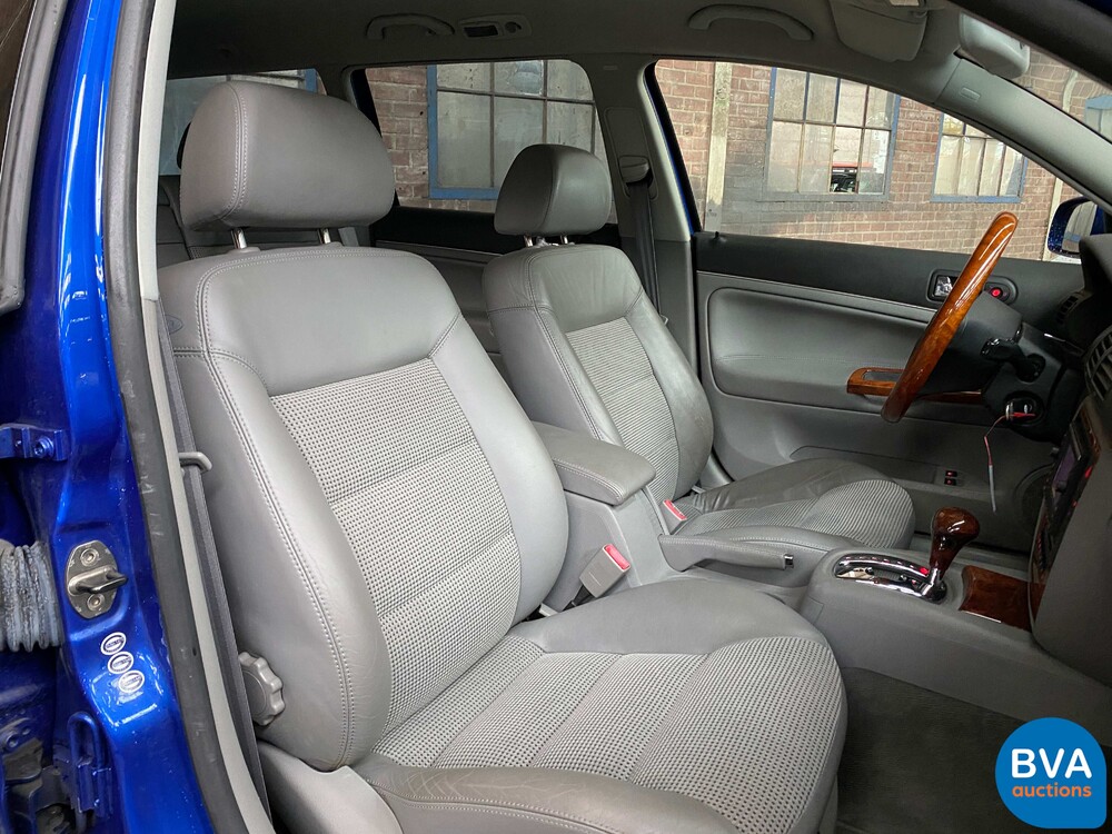 Volkswagen Passat Variant W8 4Motion 275pk 2002 -Youngtimer-