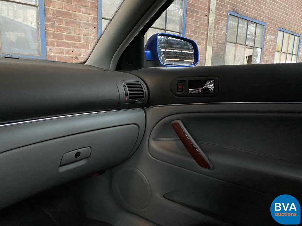 Volkswagen Passat Variant W8 4Motion 275pk 2002 -Youngtimer-