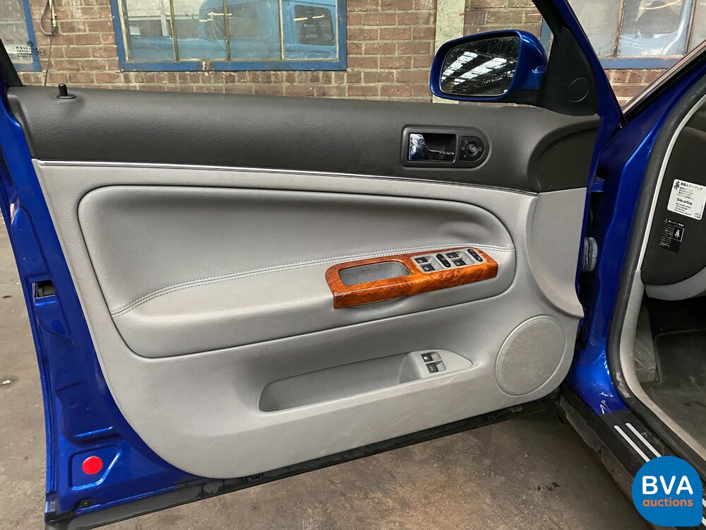 Volkswagen Passat Variant W8 4Motion 275pk 2002 -Youngtimer-