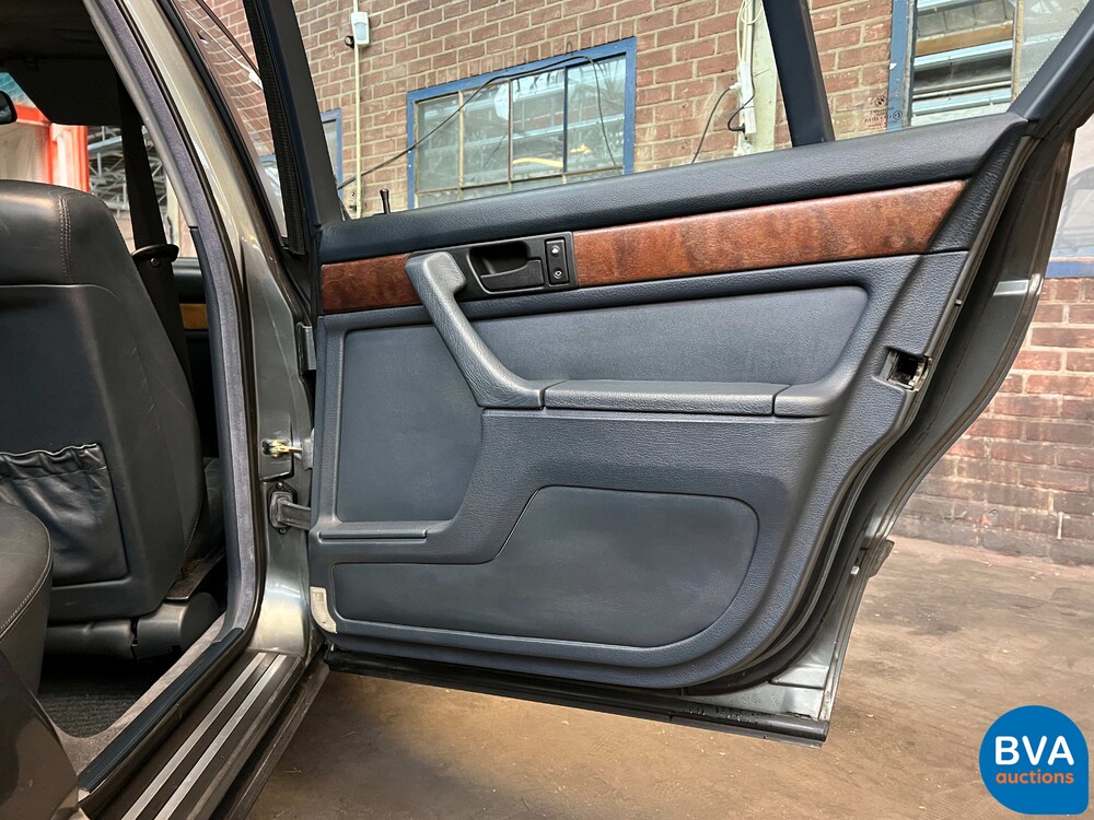 BMW 730iA E32 7-series 188hp 1987, ZG-687-B.